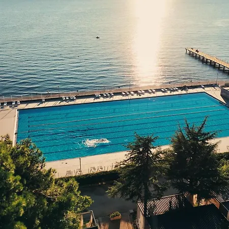 Premium Mobile Homes - & Adria *