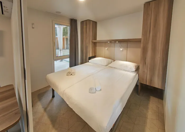 Premium Mobile Homes - & Adria *